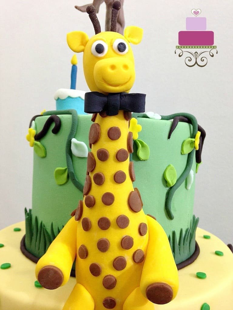 Giraffe Cake for Ralene's 1st birthday! | Happy Cake Studio