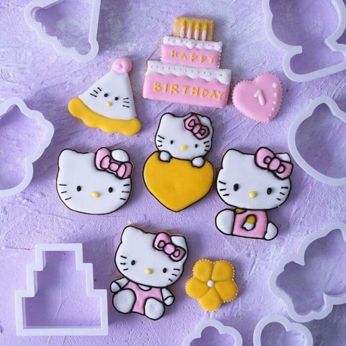 BakeGuru Cake Decor 8Pcs Kitty Multi design Plastic Fondant Cookie Cutters | BSI 484