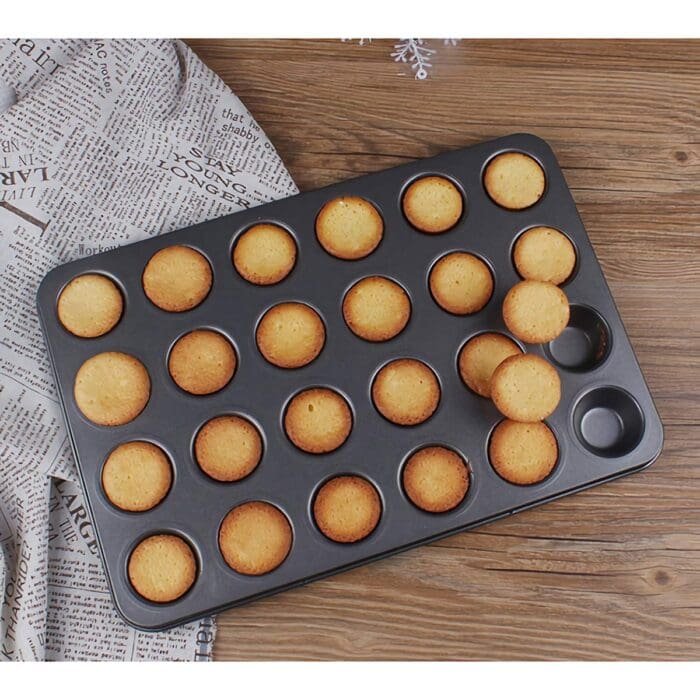 BakeGuru® 24cup cakes Carbon Non-Stick Molds/Tins/Pans/Trays for both Oven and Cooker | BSI 43